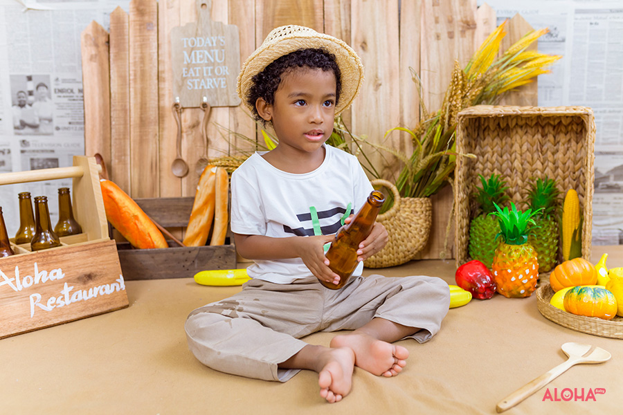 album ảnh gia đình cậu bé da đen